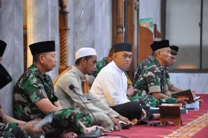 
					Korem 031/WB Gelar Doa Bersama jelang HUT ke-79 Kemerdekaan Republik Indonesia