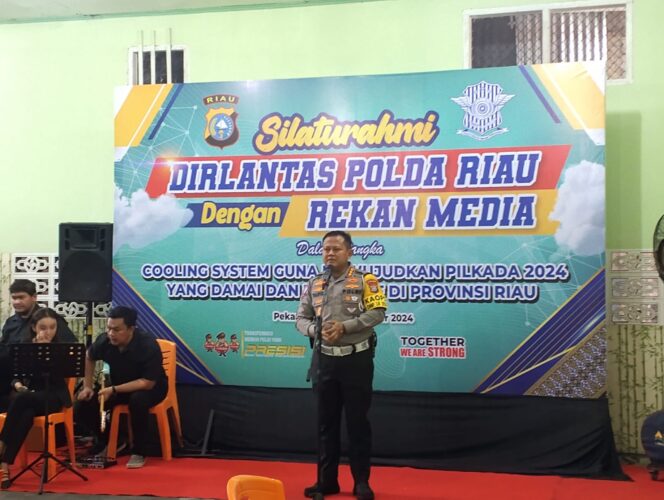 
					Ditlantas Polda Riau laksanakan Kegiatan Cooling System, wujudkan Pilkada Damai 2024 bersama Insan Pers