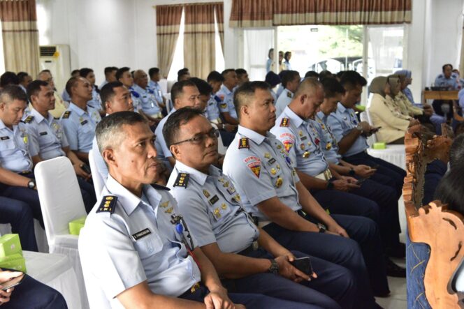 
					Lanud Roesmin Nurjadin Ikuti Sosialisasi Ketahanan Keluarga Yang Digelar Koopsud I