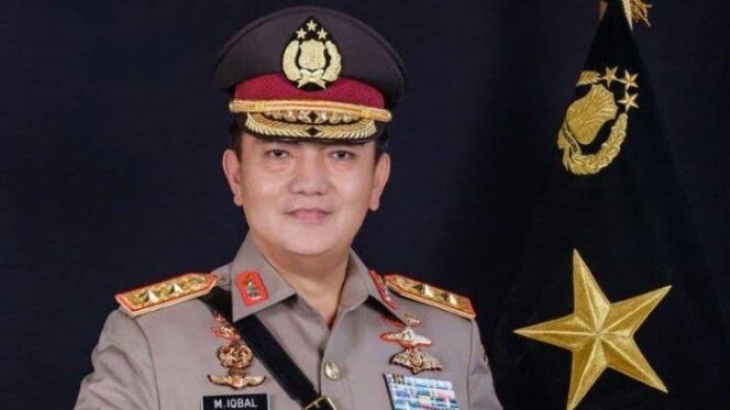 
					Kapolda Riau Irjen M Iqbal Dimutasi ke DPD RI, di Ganti Oleh Irjen Herry Heryawan