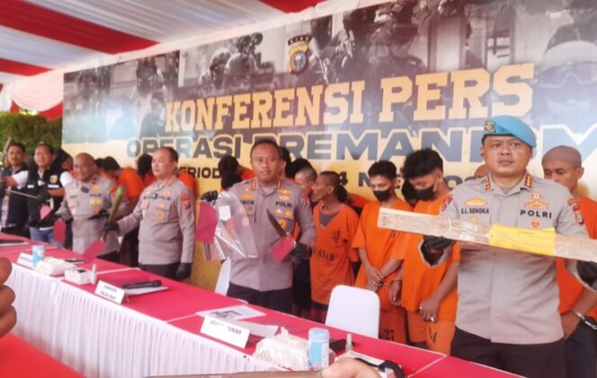 
					Polda Riau Nyatakan Perang Terhadap Premanisme dan Geng Motor, 169 Tersangka Ditangkap!