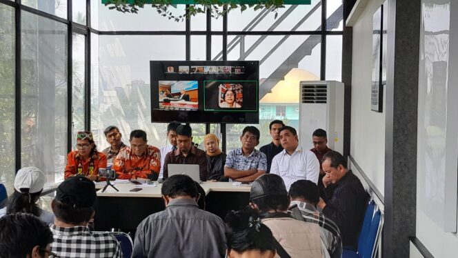 
					Seorang siswa kelas II SD berinisial KB (8 Tahun), warga Desa Buluh Rampai Meninggal Dunia Diduga Korban Penganiayaan