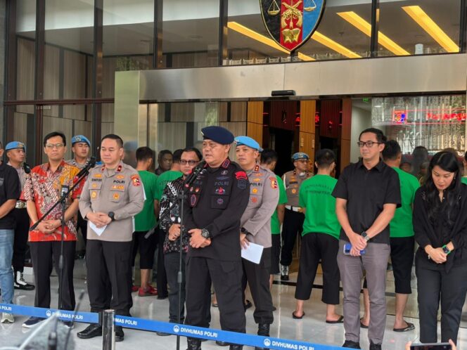 
					Mabes POLRI Resmi Tetapkan 7 Personel Brimob dalam Kasus Pelindasan Driver Ojek Online 
