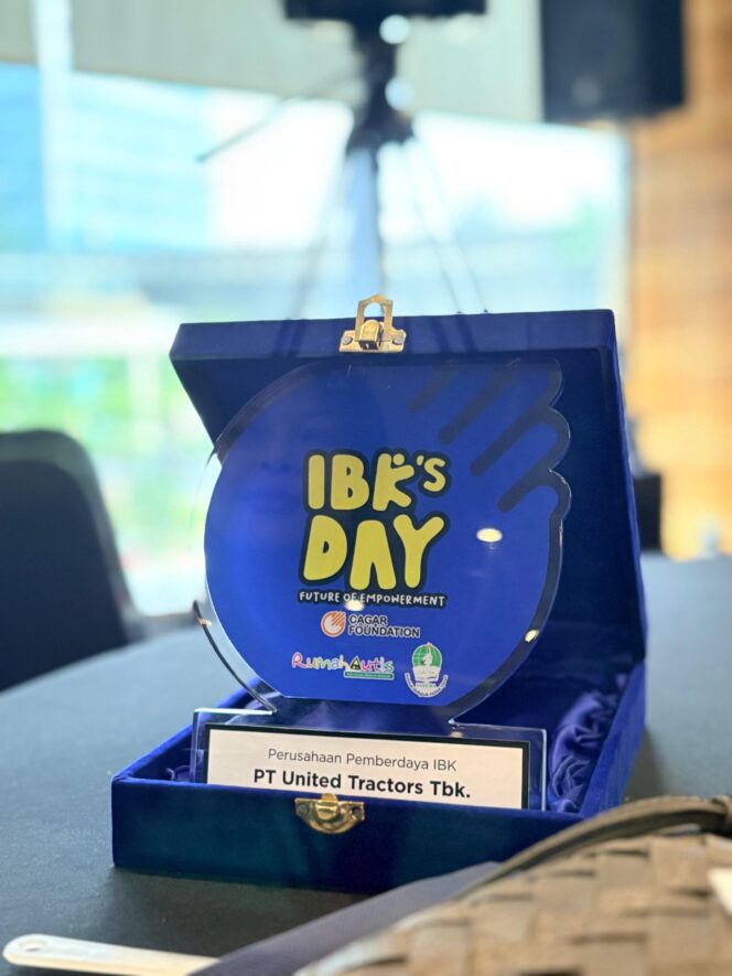 
					Merangkul Keberagaman, United Tractors Raih Penghargaan di Ajang IBK’s Day 2025
